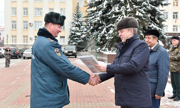 Впервые новая техника для подразделений ГУ МЧС России по Брянской области,  которую 19 декабря им вручил губернатор Александр Богомаз, приобретена за счет средств областного бюджета