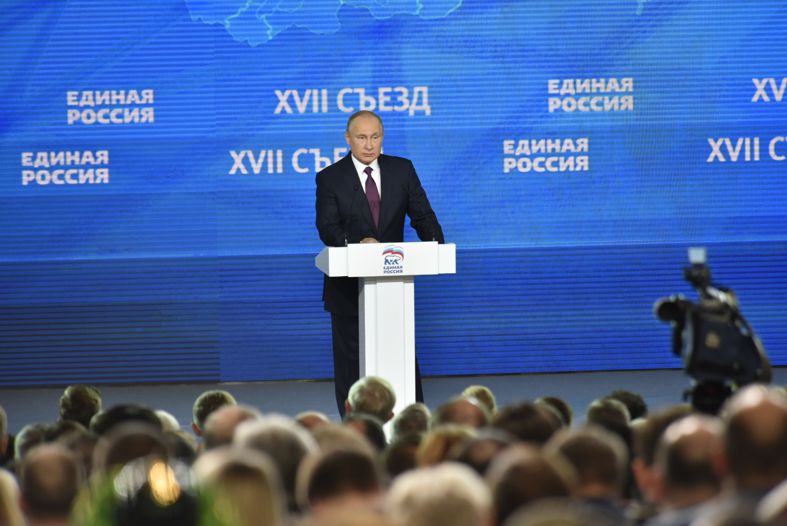 Брянские представители на съезде «Единой России» вместе со всеми поддержали выдвижение Владимира Путина