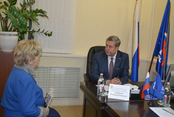 В Брянской области проходит традиционный прием граждан, посвященный 16-летию «Единой России»