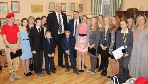 Николай Валуев встретился с ветеранами войны и труда Брянского района