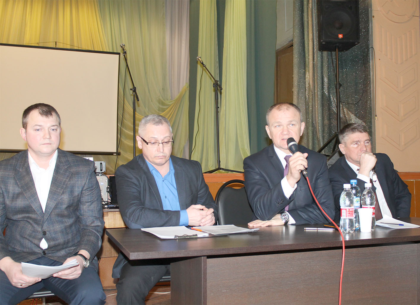 Начинать надо с себя