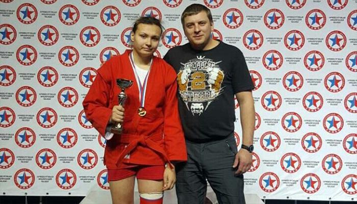 Наша землячка самбистка завоевала золотую медаль