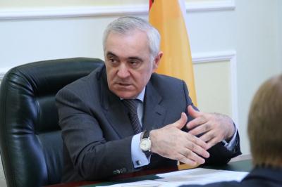 Мурат Зязиков провел личный прием граждан в Брянске