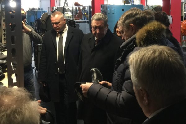 Александр Богомаз осмотрел предприятия Погарского района