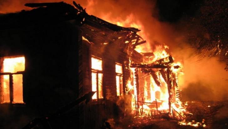 В Почепском районе пожарные спасли мужчине жизнь