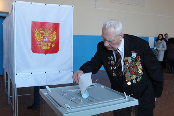 В Стародубском районе первым отдал свой голос на выборах ветеран Великой Отечественной войны