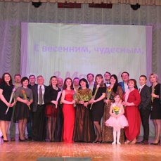 Весна — в подарок