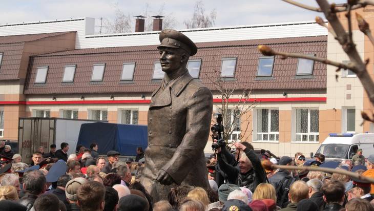 Память Юрия Гагарина почтят минутой молчания
