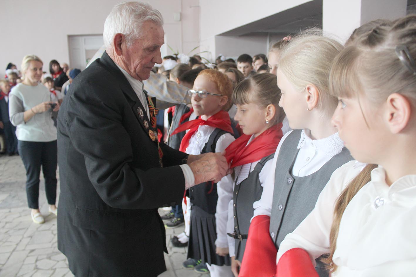 Достойная смена страны