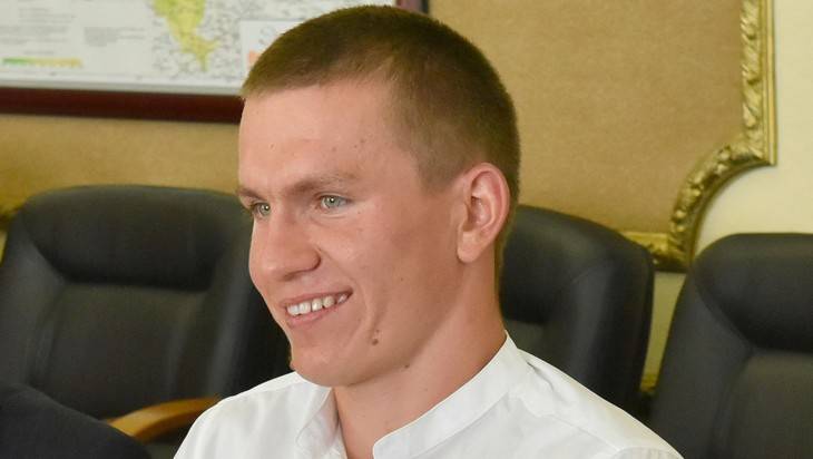 Брянщинв голосует за Александра Большунова в конкурсе «Лучший спортсмен сезона 2017–2018»