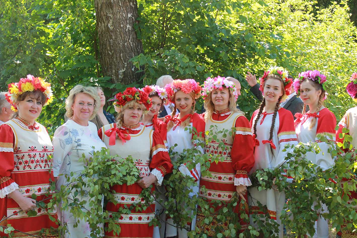 Карачевцы на празднике в Овстуге