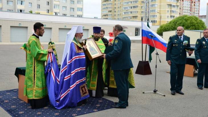Митрополит Брянский и Севский Александр‍ совершил чин освещения здания таможни