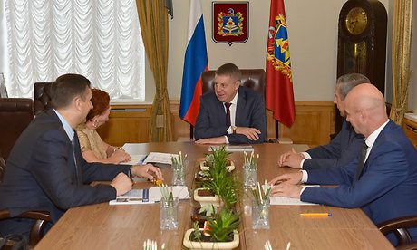 Губернатор  Брянской области встретился с руководителем макрорегиона Центр Почты России