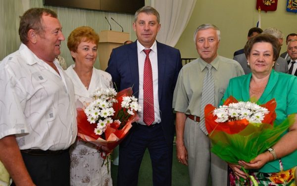 С Днем семьи, любви и верности жителей Брянщины поздравил губернатор А.Богомаз