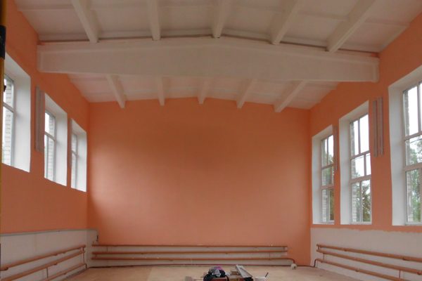 В Вороновской школе Рогнединского района завершается ремонт спортзала