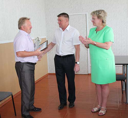 С вниманием и пониманием