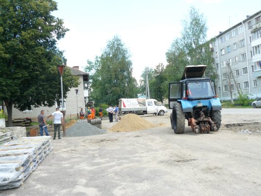 Реконструкция площади Ленина в п. Ивот