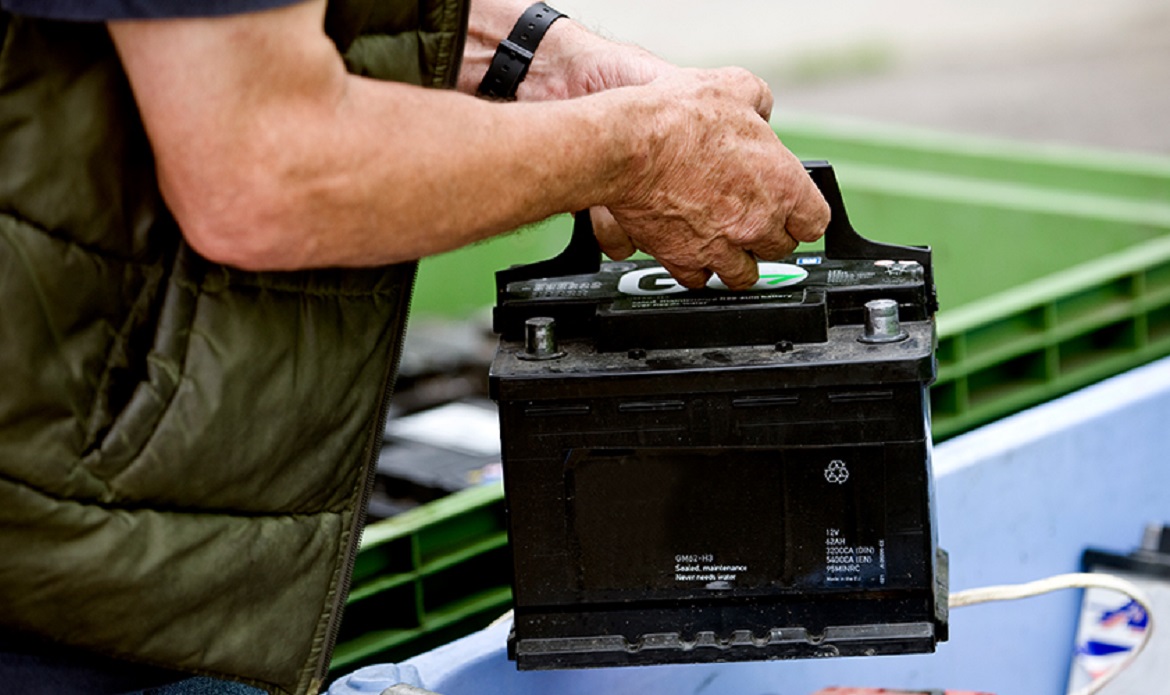 Участились кражи автомобильных аккумуляторов