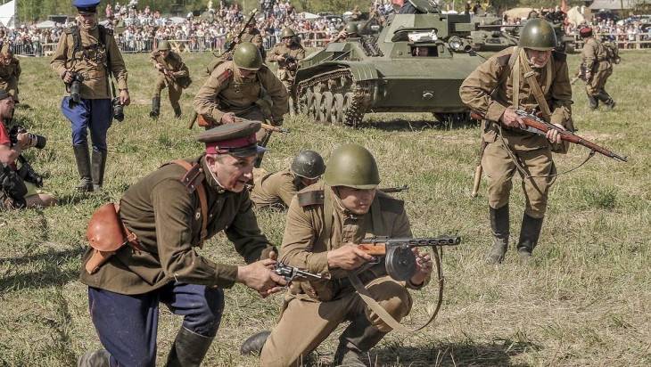 Брянцам показали схему военно-исторической реконструкции освобождения города