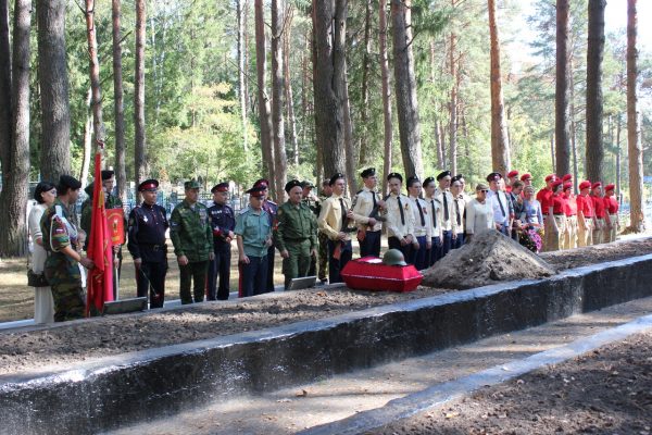В Унече Брянской области  перезахоронили останки советского солдата