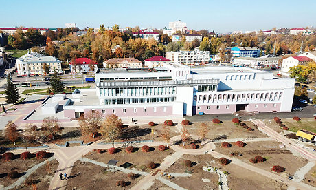 Масштабные работы по благоустройству  центра Брянска продолжаются