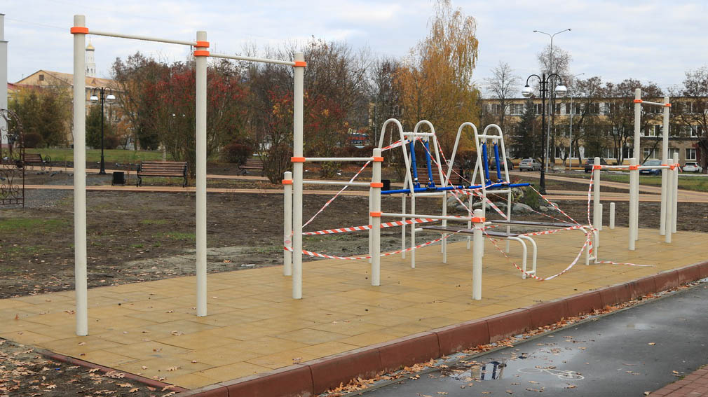 На Набережной Брянска появилась площадка для воркаута