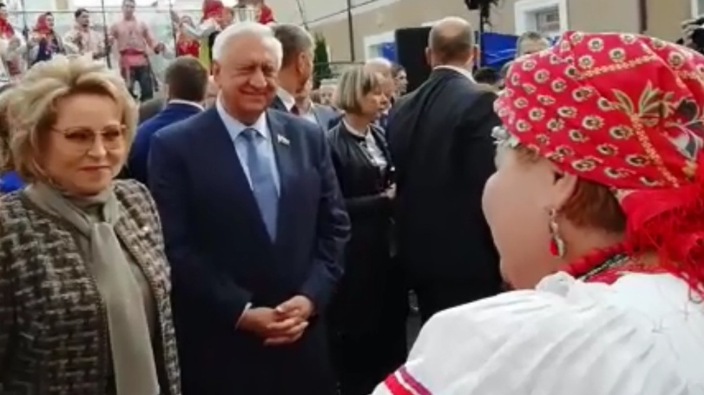 Валентина Матвиенко посетила экспозицию Брянской области на Форуме регионов Беларуси и России