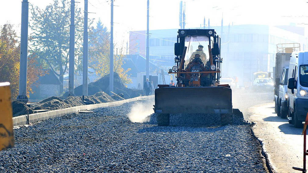 На Городищенской горке начали укладывать асфальт