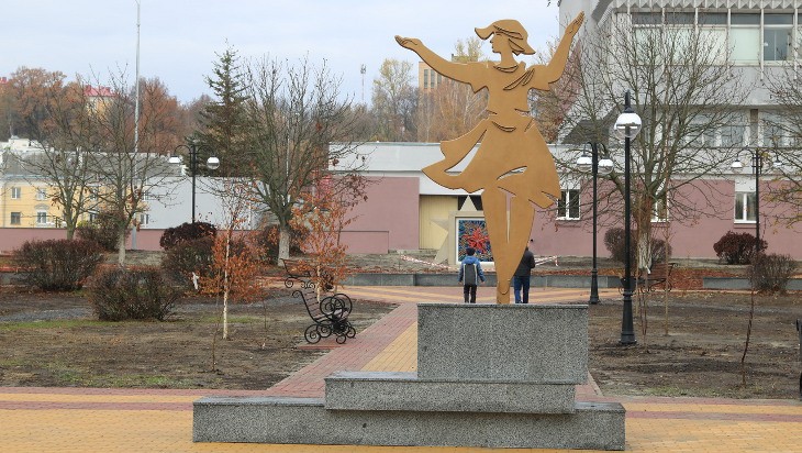 В Брянске завершен ремонт трех скверов