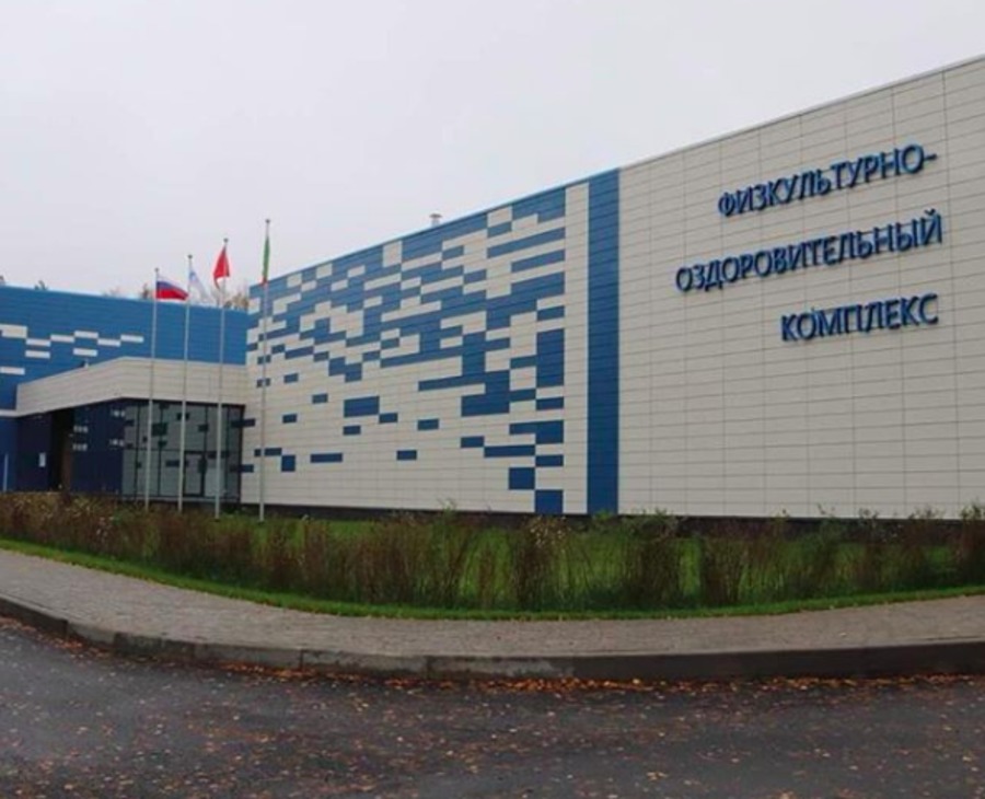 Депутат ГосДумы Николай Валуев поздравил жителей брянских Клинцов с открытием ФОКа