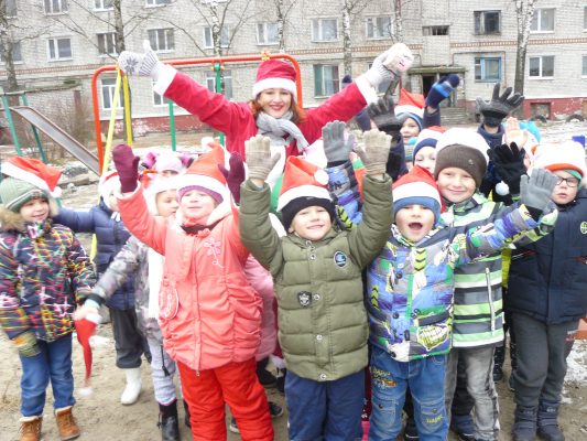 В п. Любохна Брянской области открыли две дворовые территории