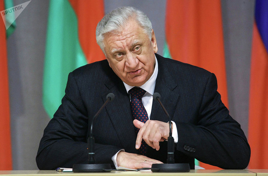 Белорусский парламентарий Михаил Мясникович похвалил Брянскую область