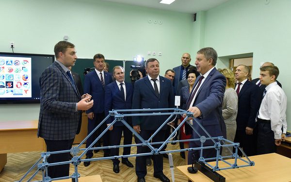 На повышение зарплат брянских педработников запланировано 406 млн рублей