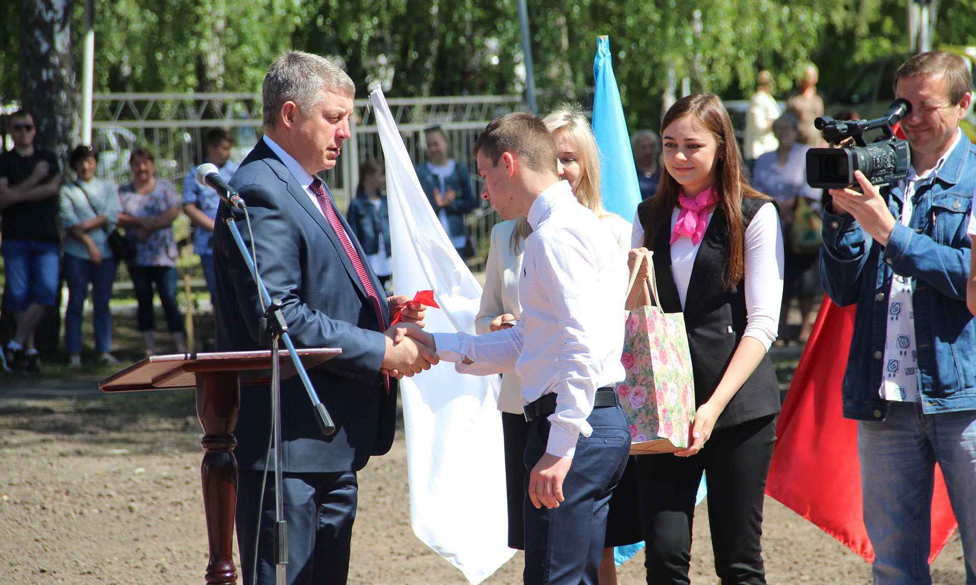 На приобретение жилья детям-сиротам в 2019 году брянские власти  выделят 393 млн рублей