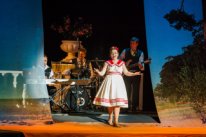 В Брянском театре драмы в «Театральную субботу» народные хоры сделают подарок зрителям