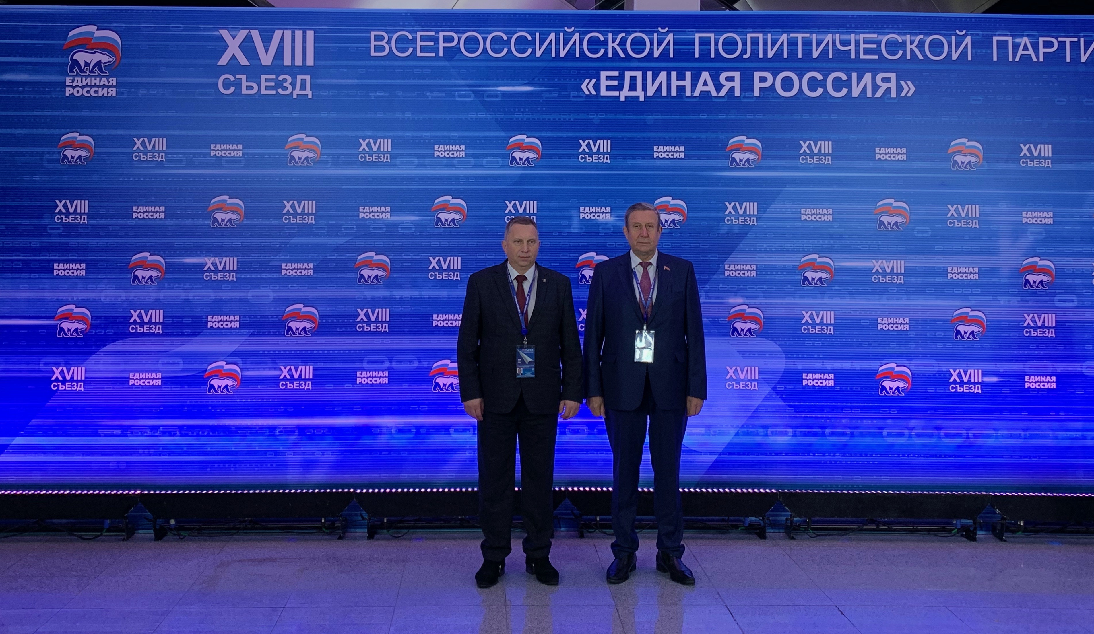 Владимир Попков возглавляет брянскую делегацию на партсъезде