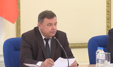 В Брянской области продолжат выделять жилье врачам и детям-сиротам