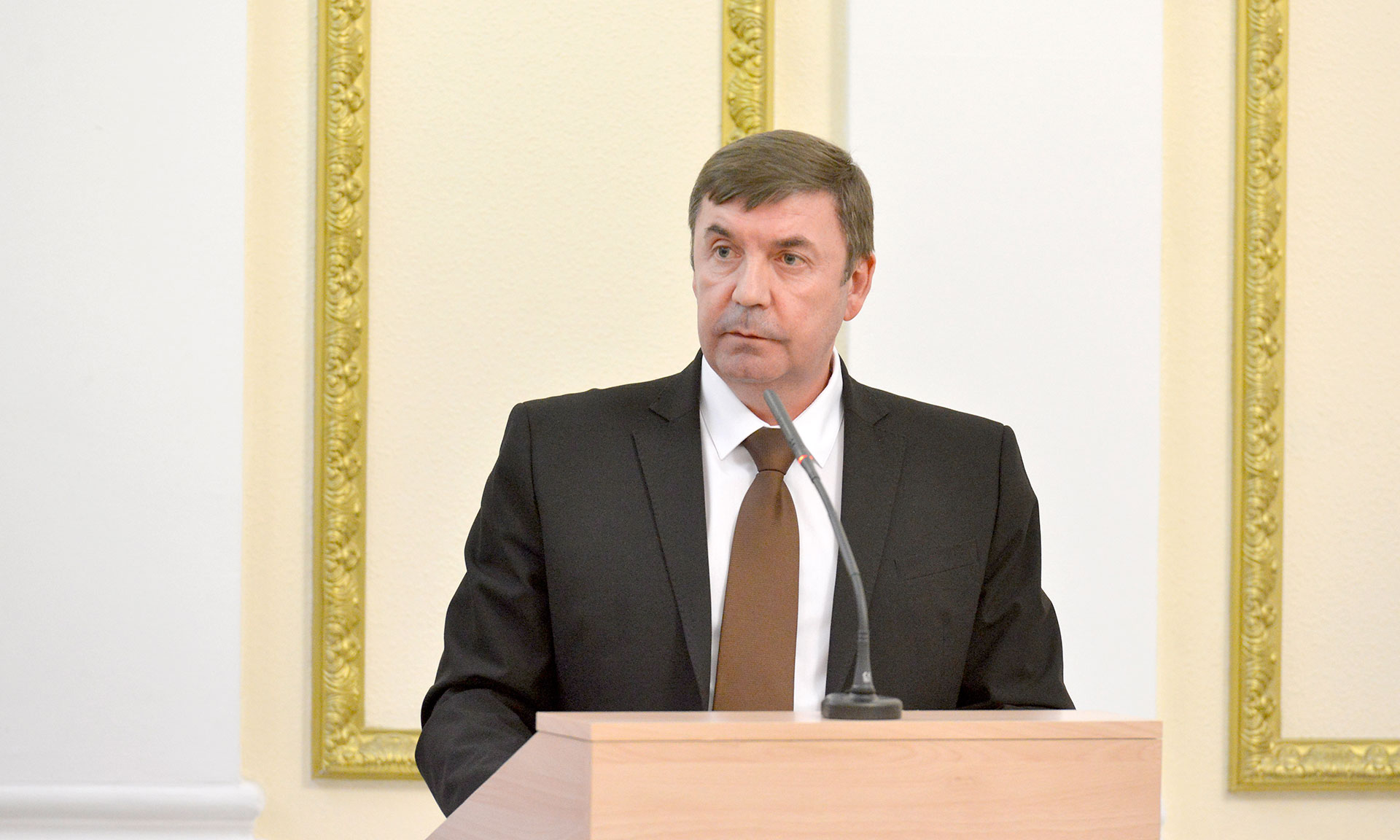 Олег Адрианов рассказал, сколько многоквартирных домов отремонтируют  на Брянщине в этом году