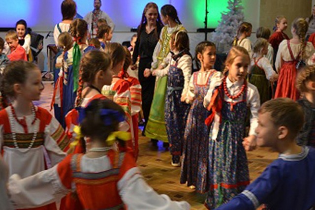 На празднике фольклорных коллективов  спели брянские колядки