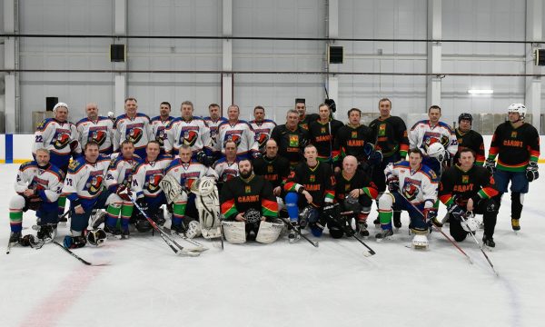 Хоккейная команда губернатора «Партизан»(Брянск) обыграла суземский «Салют»