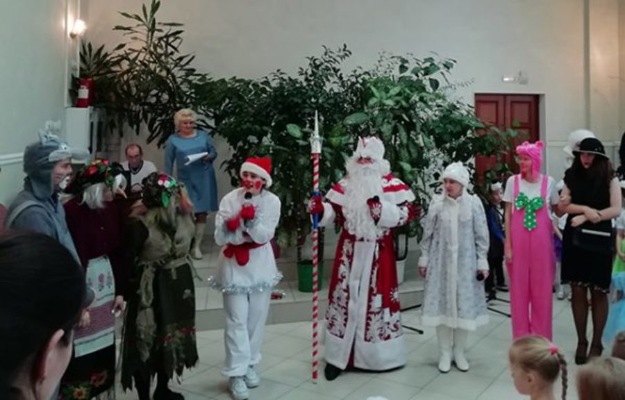 «Новогодняя сказка» для детей Погарского района