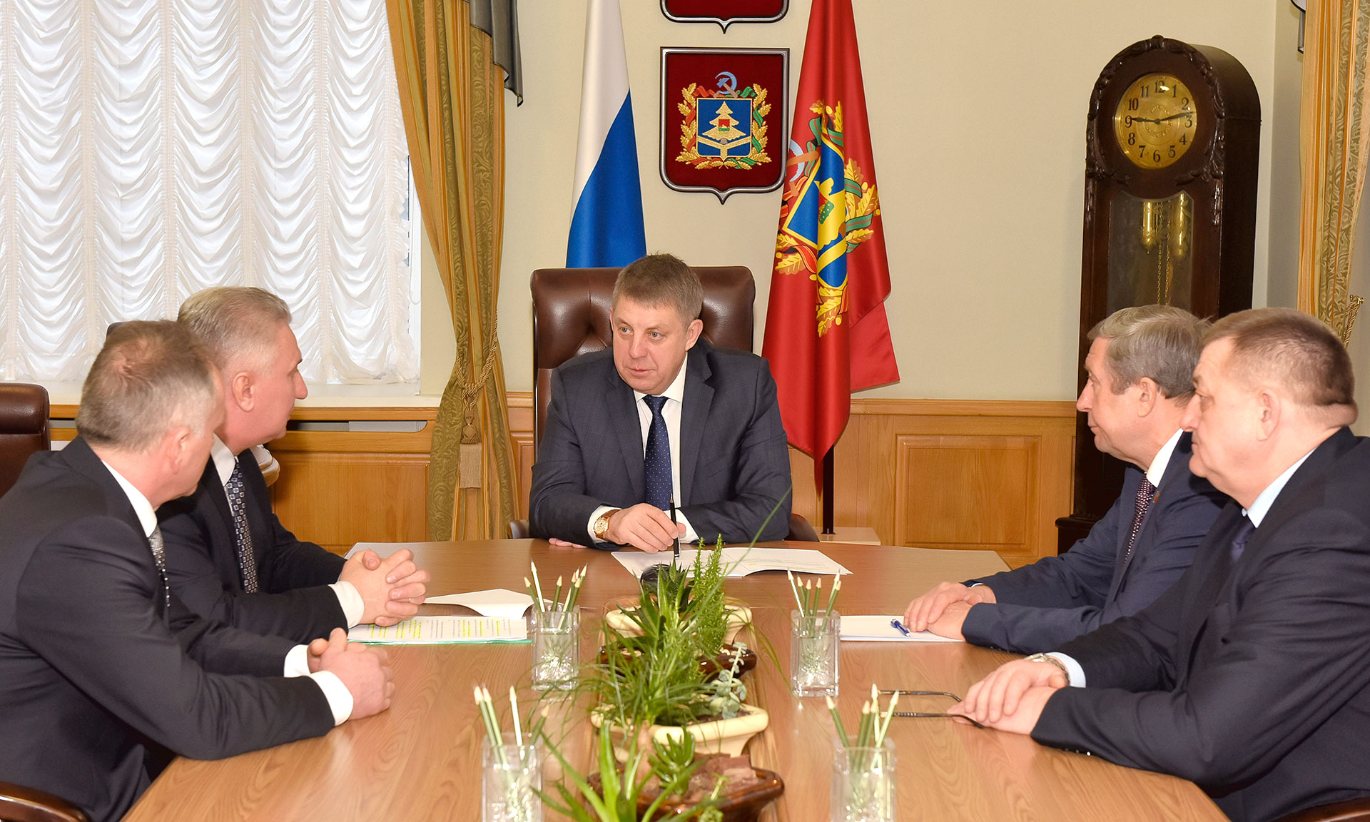 73 земельных участка бесплатно получили многодетные семьи г. Злынки Брянской области