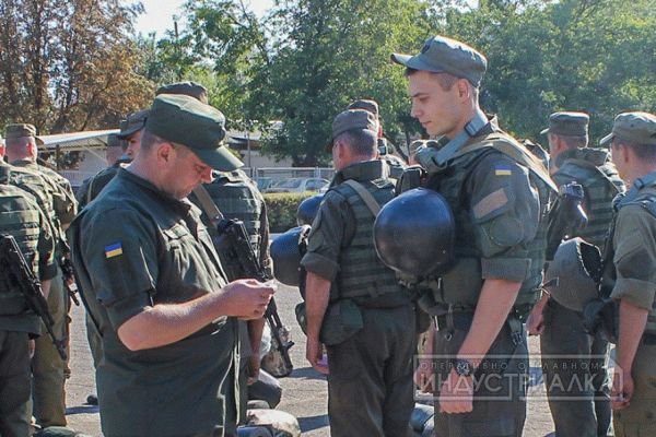 Начальник Росгвардии Брянской области Константин Обушев встретился с учащимися климовских школ