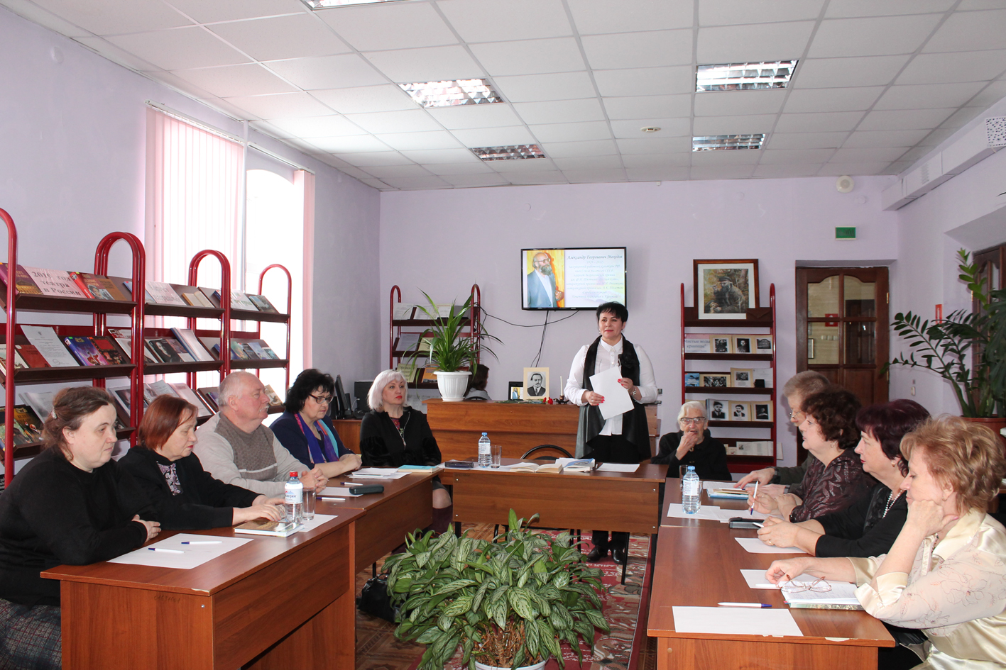 Читательская конференция в день памяти  карачевского поэта