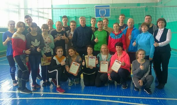 Волейбол объединил  учителей, родителей и учащихся Трубчевска из Брянской области  