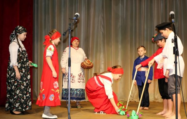 «Весёлый карогод» в брянской Красной Горе