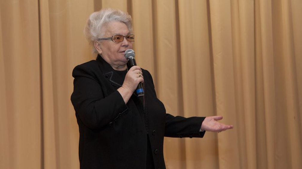 Директор первого брянского лицея, почетный гражданин города отмечает День рождения