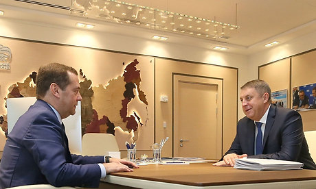 Глава Правительства РФ Дмитрий Медведев поздравил брянского губернатора Александра Богомаза с Днем рождения