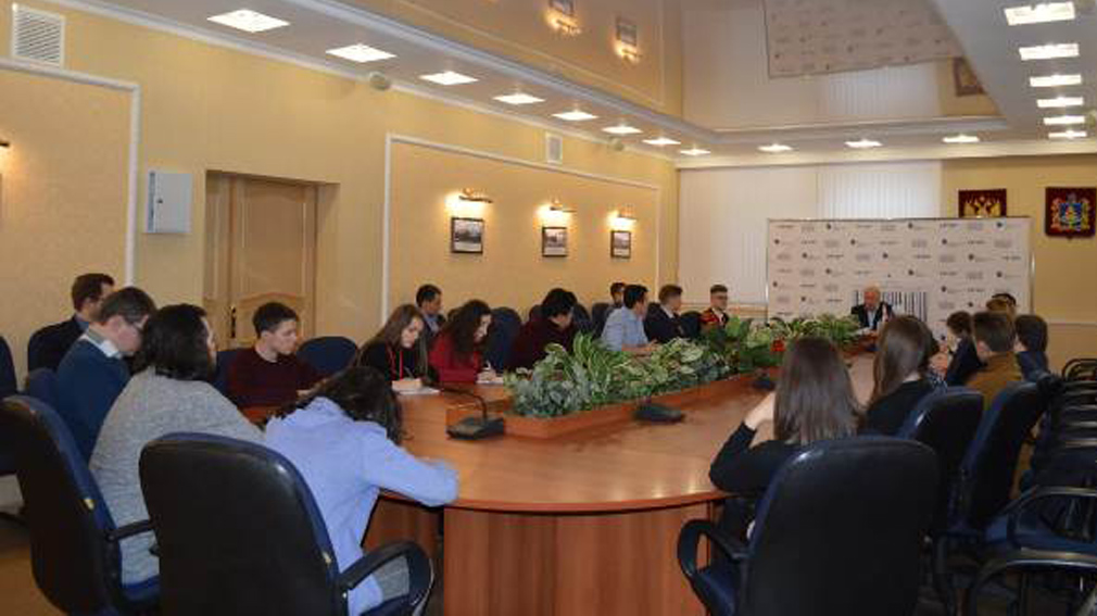 «Школа парламентаризма» работает в Брянске