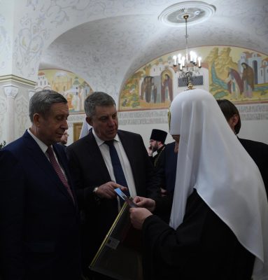 Патриарха Кирилла поздравили руководители Брянской области